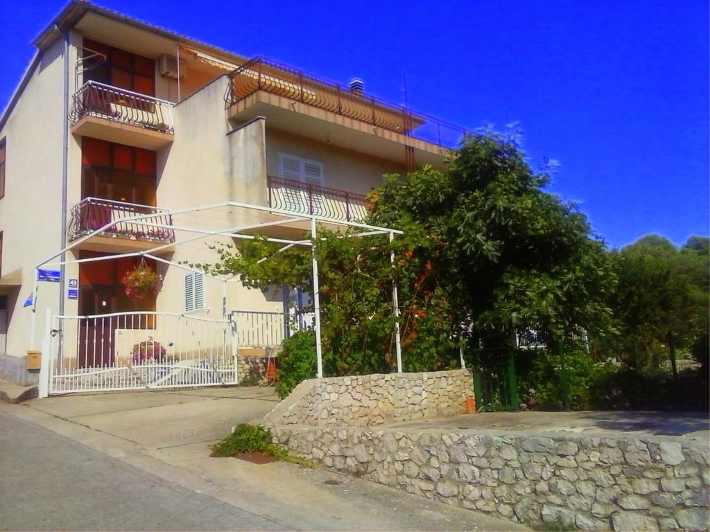 Siesta Apartments Sibenik Bagian luar foto